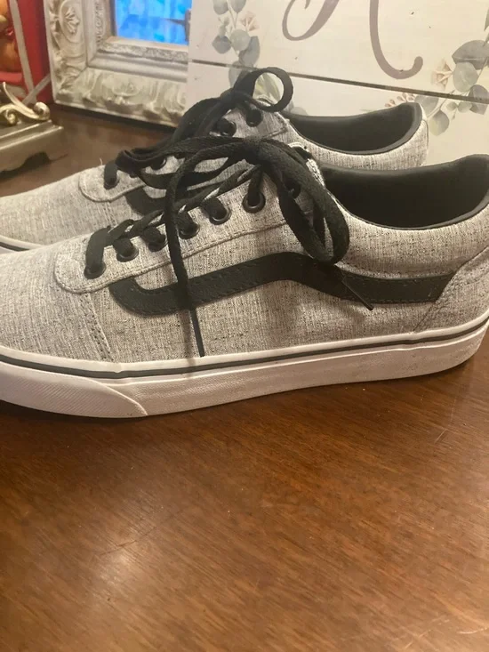 Vans Men’s Gray Canvas Old Skool Sneakers with Black Stripe Size 9.5 Men’s - Picture 8 of 15